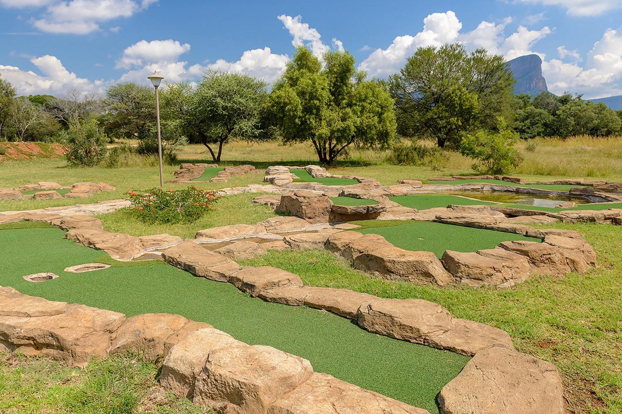 Monomotapa Village @ Legend Golf&Safari Resort Golders Green Exterior foto