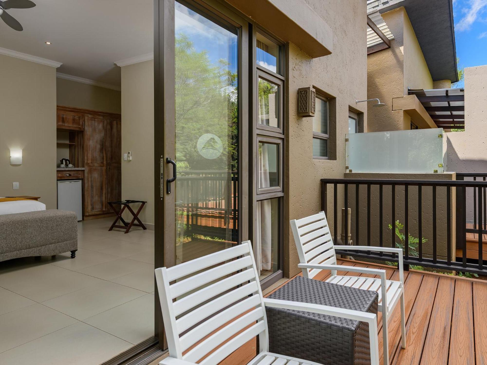 Monomotapa Village @ Legend Golf&Safari Resort Golders Green Exterior foto